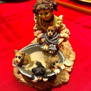 VINTAGE COLLECTION OF THE DOLLSTONE COLLECTION. YESTERDAY CHILD. SIGNED